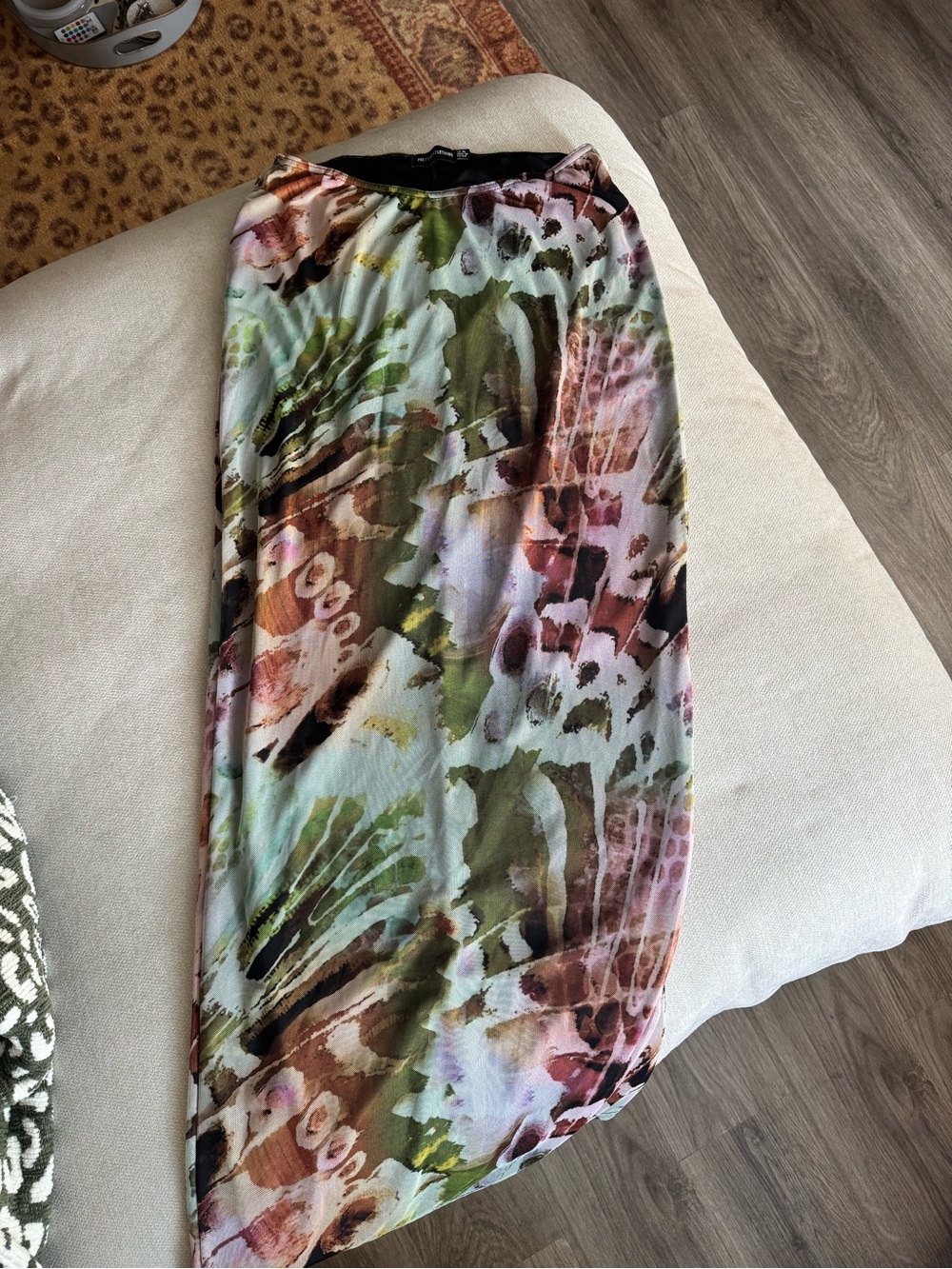 PrettyLittleThing Multicolor Abstract Print Maxi Skirt